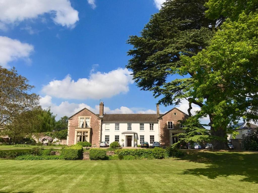 Glewstone Court Country House Hotel Ross-on-Wye ภายนอก รูปภาพ